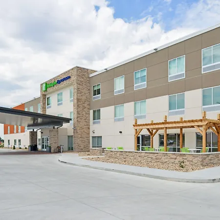 Holiday Inn Express & Suites - Chadron By Ihg-3