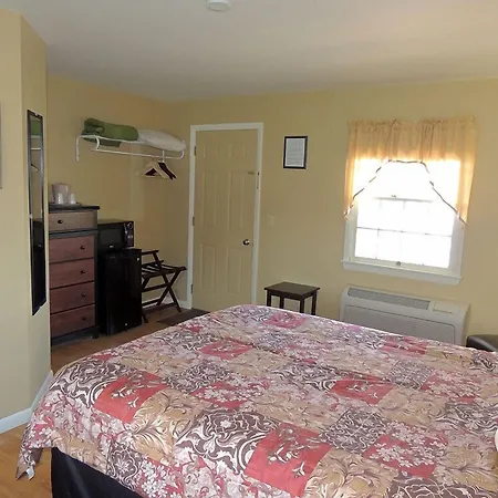The Clipper Inn-3