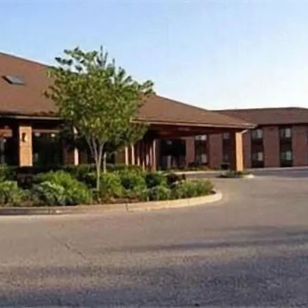 Amerihost Inn & Suites Fulton-3
