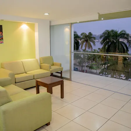 Ramada By Wyndham Acapulco Hotel & Suites-3