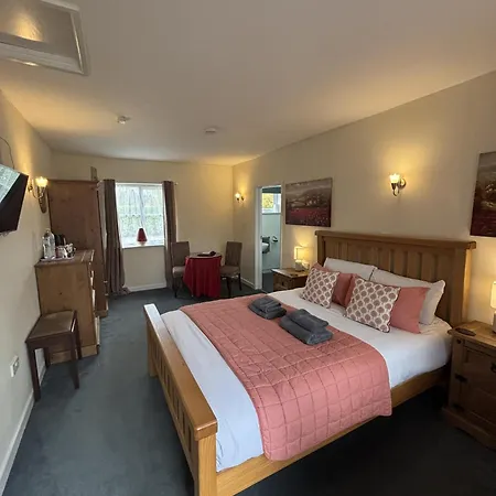 The Half Moon Inn Rushall Ip21 4Qd-3