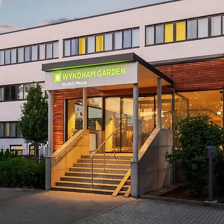 Wyndham Garden Munich Messe-3
