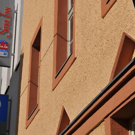 Leonardo Boutique Hotel Linz City Center-3