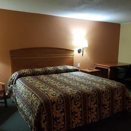 Budget Inn - Keokuk-3