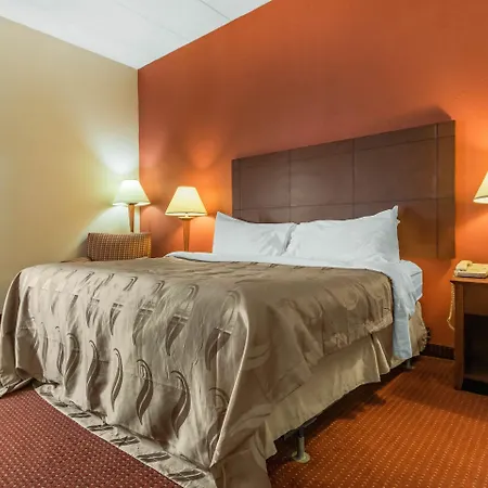 Quality Inn & Suites Lawrenceburg-3