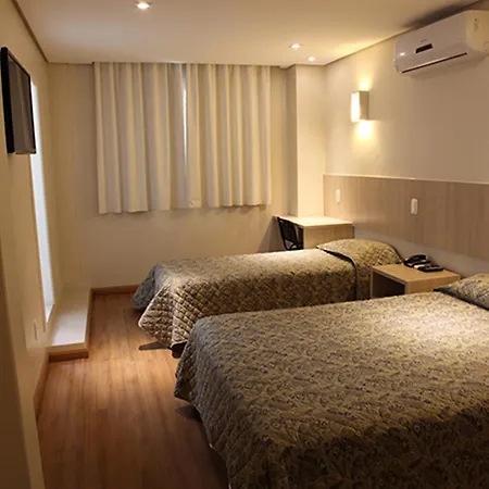 Golden Hotel - O Mais Central - Pet Friendly-2