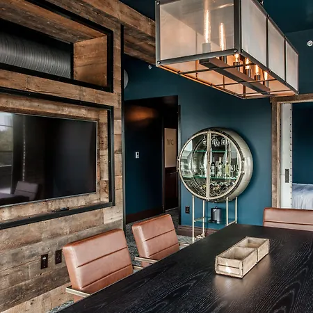 Ironworks Hotel Indy-3