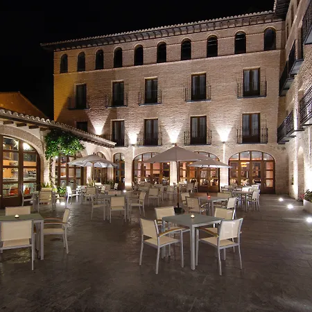 Hotel Cienbalcones-2