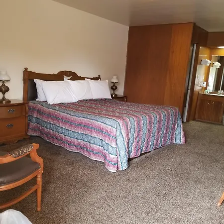 Plaza Motel-2