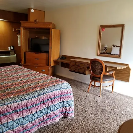 Plaza Motel-3