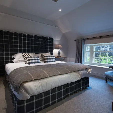 The Assheton Arms-2