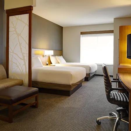 Hyatt Place Delano-2