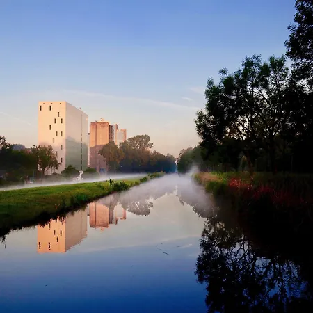 Radisson Hotel & Suites Amsterdam South-3