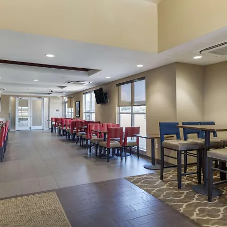 Comfort Inn & Suites Edgewood-2
