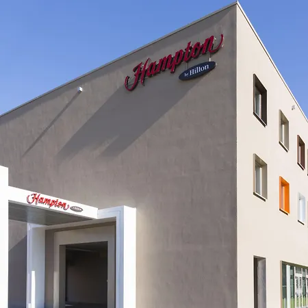 Hampton By Hilton Rome East-3