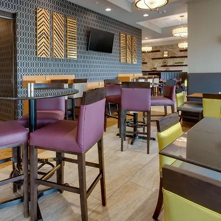 Drury Inn & Suites Pittsburgh Airport Settlers Ridge-3