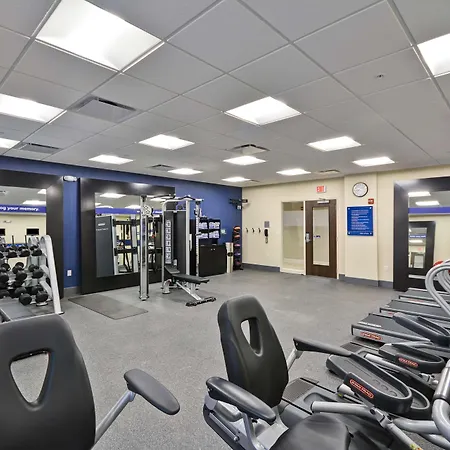 Hampton Inn Livonia Detroit-3