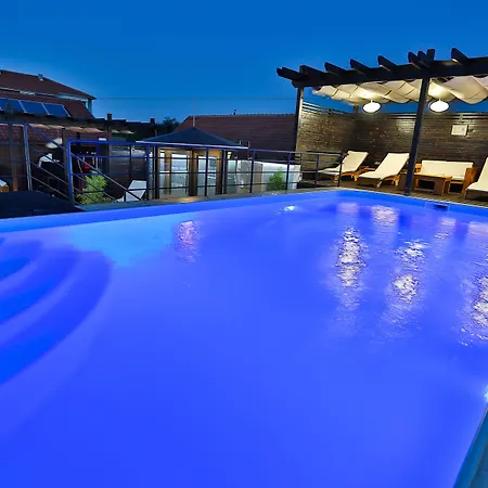 Garni Hotel Zen Free Parking-2