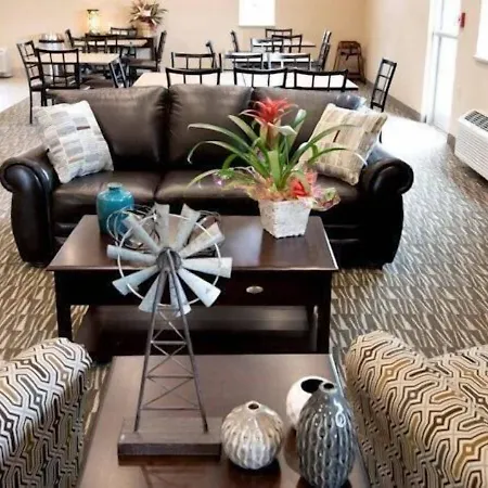 Cornerstone Inn & Suites Oelwein-2