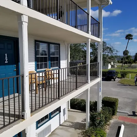 Davis House Inn-3