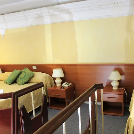 Hotel Villa Delle Rose-3