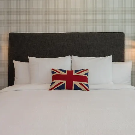 Aristocrat Hotel, BW Signature Collection-3