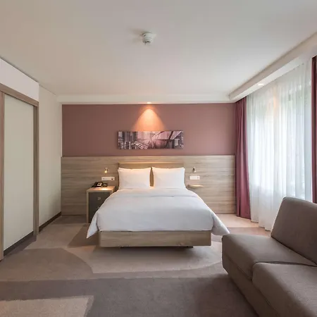 Hampton By Hilton Frankfurt City Centre East-2