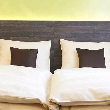 Eee Hotel Traun-3