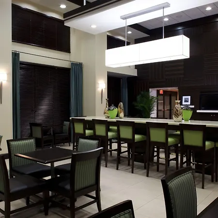 Hampton Inn & Suites Buena Park-3