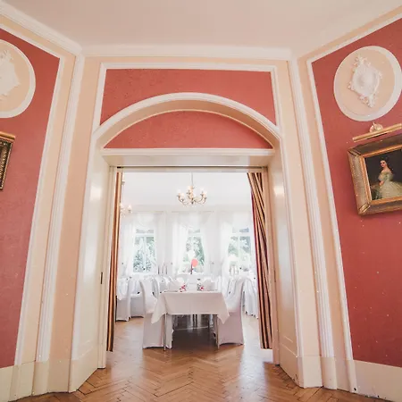 Seeschloß-2
