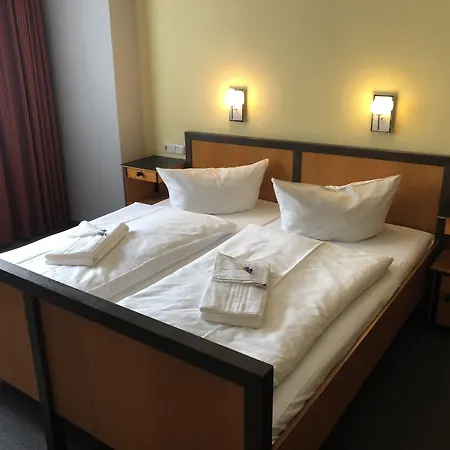 Haus des Volkes - Das Bauhaushotel-3