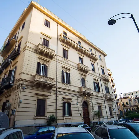 Palermo Gallery-2