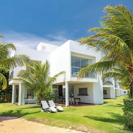 B Blue Beachouses-3