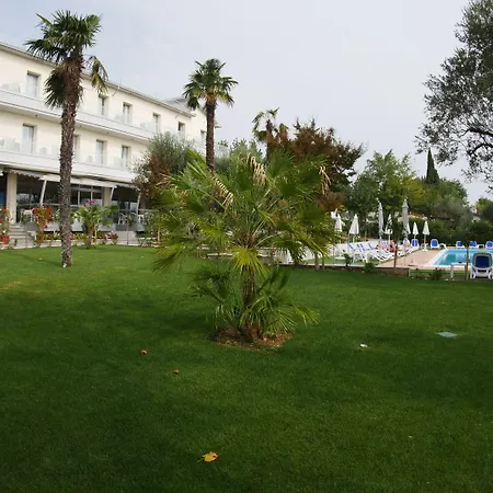 Villa Paradiso Suite-2