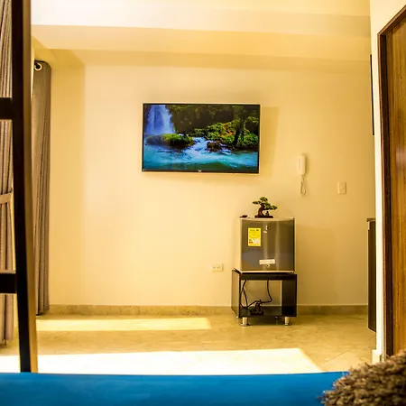 Hollywood Beach Suite-2
