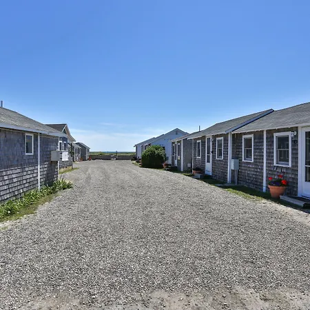 Truro Beach Cottages-2