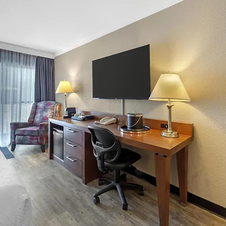 Best Western Hotel Universel Drummondville-3