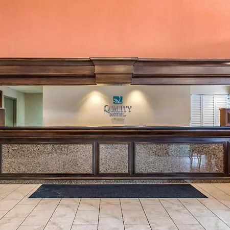 Quality Hotel Conference Center Cincinnati Blue Ash-3