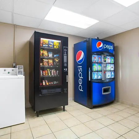 Days Inn & Suites By Wyndham Cuba-3
