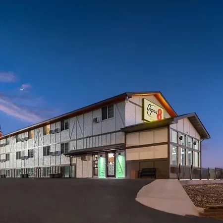 Super 8 By Wyndham Winona Mn-2