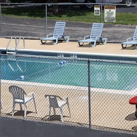 America'S Best Inn & Suites Eureka-2