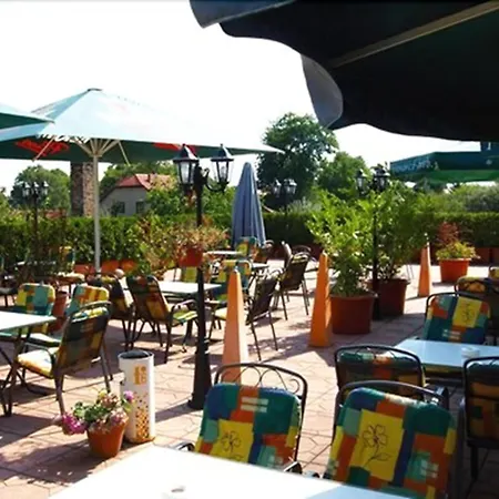 Hotel Lindenberger Hof-3