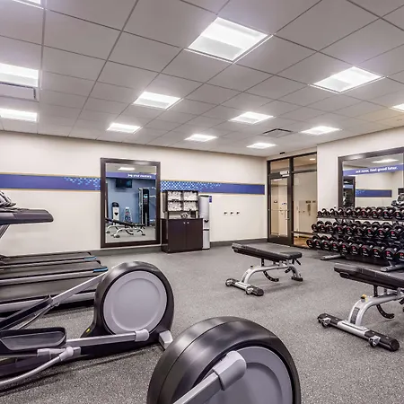 Hampton Inn & Suites Kittery-Portsmouth-3