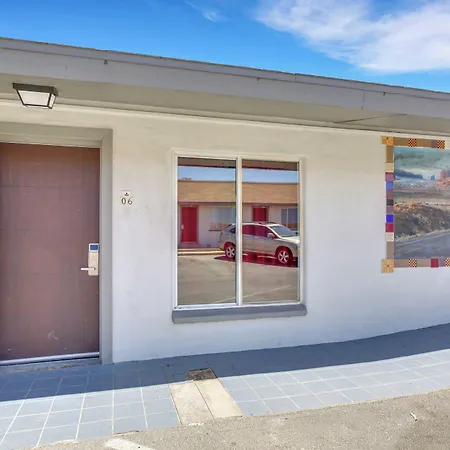 Desert Moon Motel-3
