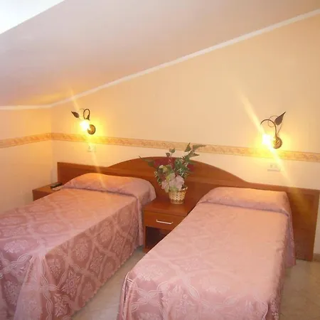 Villa Altieri-2