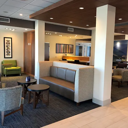 Holiday Inn Express & Suites - Springfield North By Ihg-3