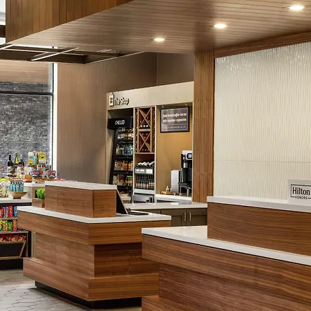 Hilton Garden Inn Seattle Airport-3