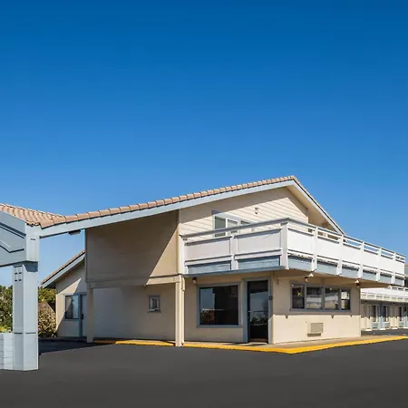 Super 8 By Wyndham Fort Bragg-2