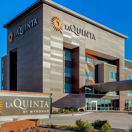 La Quinta By Wyndham San Antonio Alamo City-2