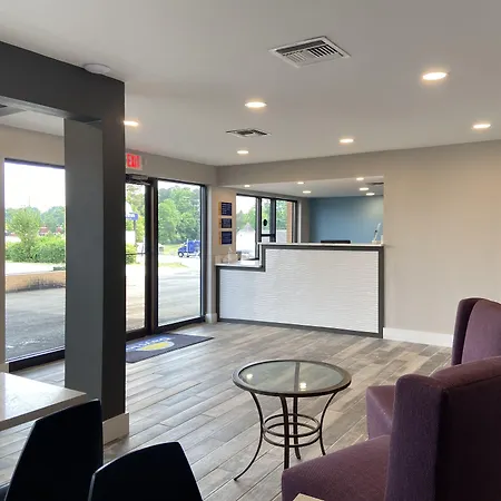 Homelodge Newnan-3